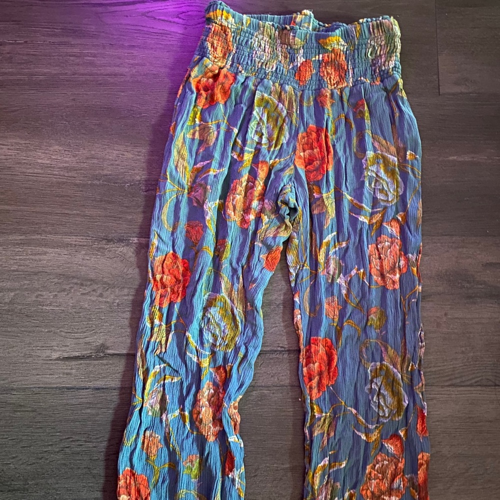 O’Neil flows pants